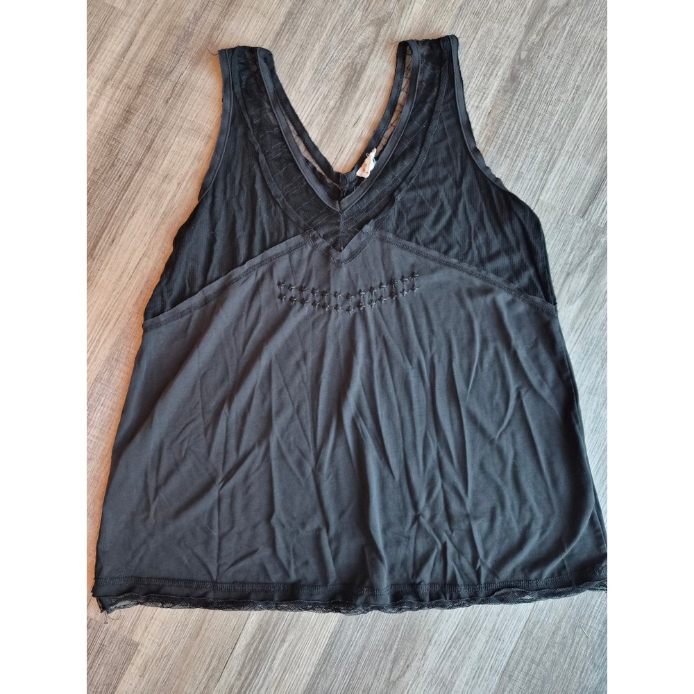 Pol Women Black Mesh Lace V-Neck Sleeveless Top Star Embroidery BKT240 Small